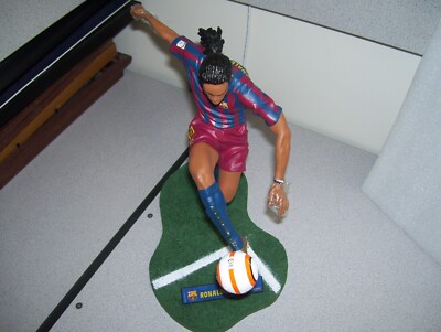 FC Barcelona Ronaldinho フィギュア 15cm FC Barcelona Ronaldinho