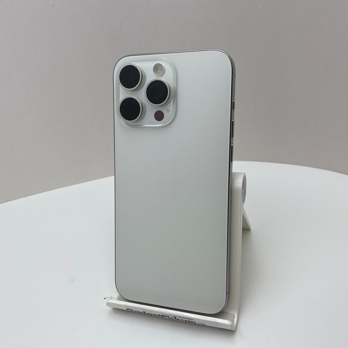 Apple iPhone 15 Pro Max - 256GB - White Titanium (Unlocked) - Open