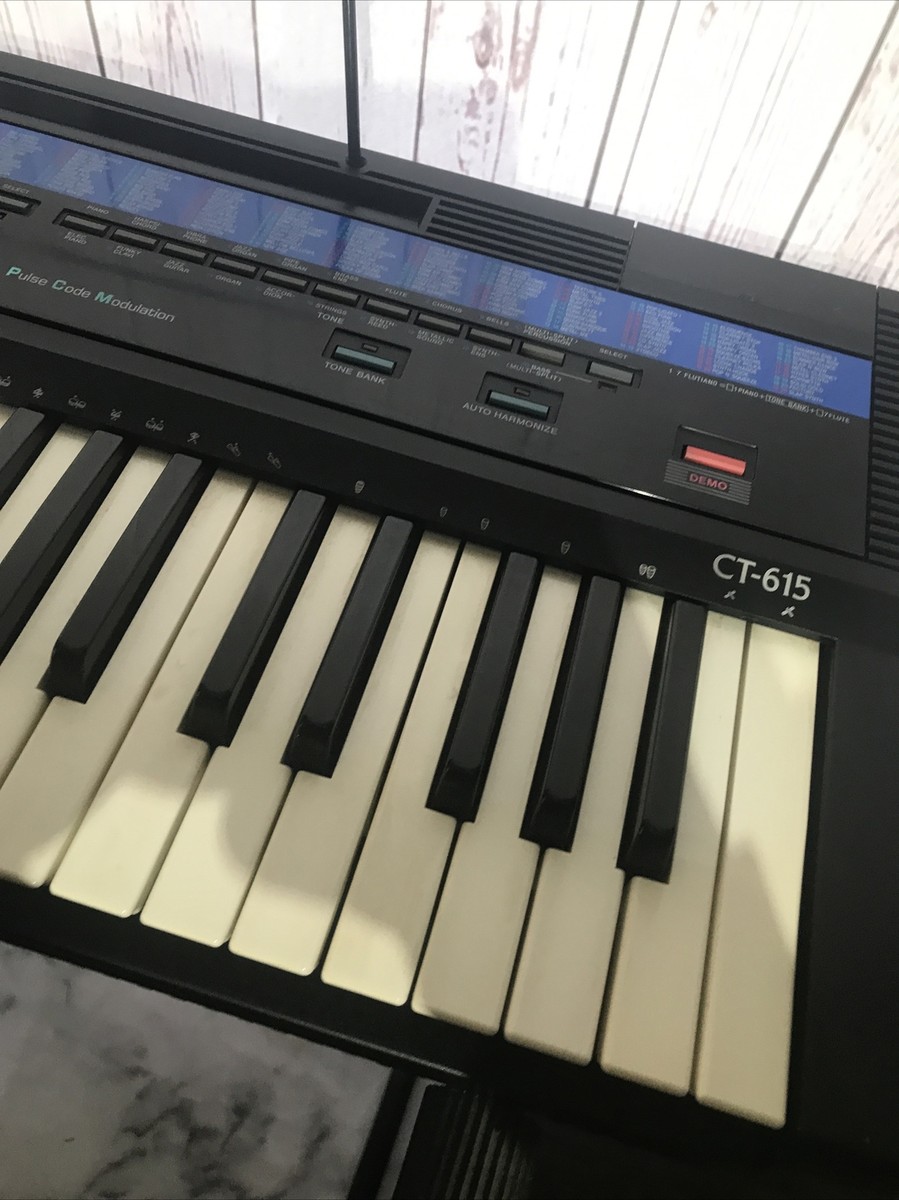 vintage CASIO CT-615 ELECTRONIC Keyboard 210 SOUND tone bank with