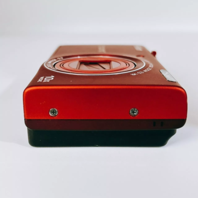 Nikon COOLPIX S6200 16.0MP Digital Camera 10 x Optical Zoom - Red