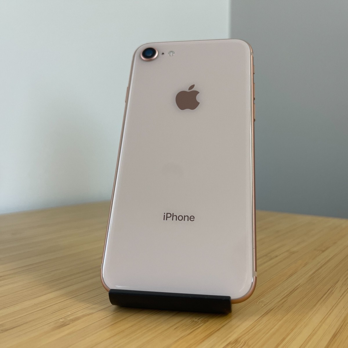 iPhone8 64 GB ホワイト au 美品