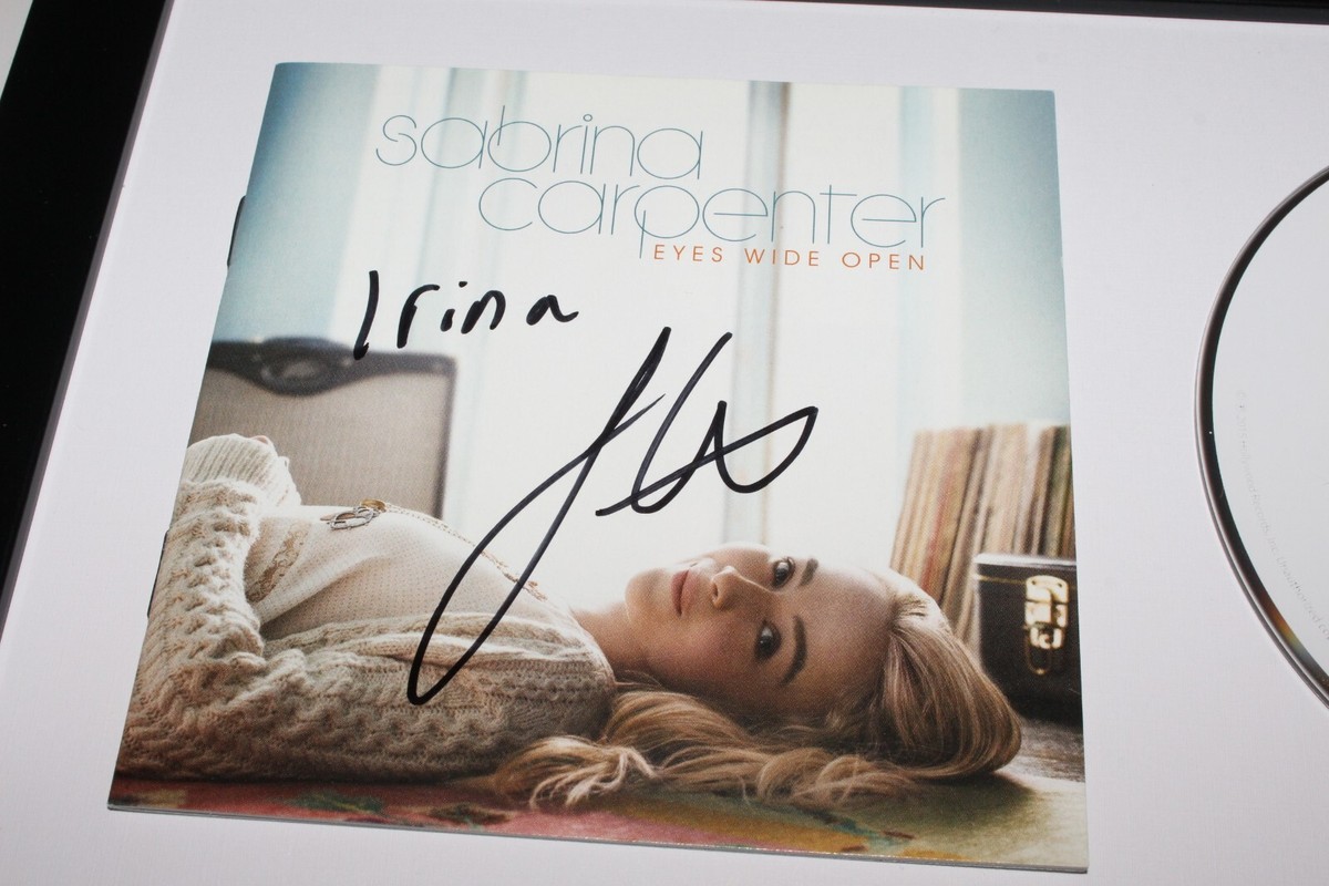 SABRINA CARPENTER SIGNED FRAMED EYES WIDE OPEN CD COVER BECKETT