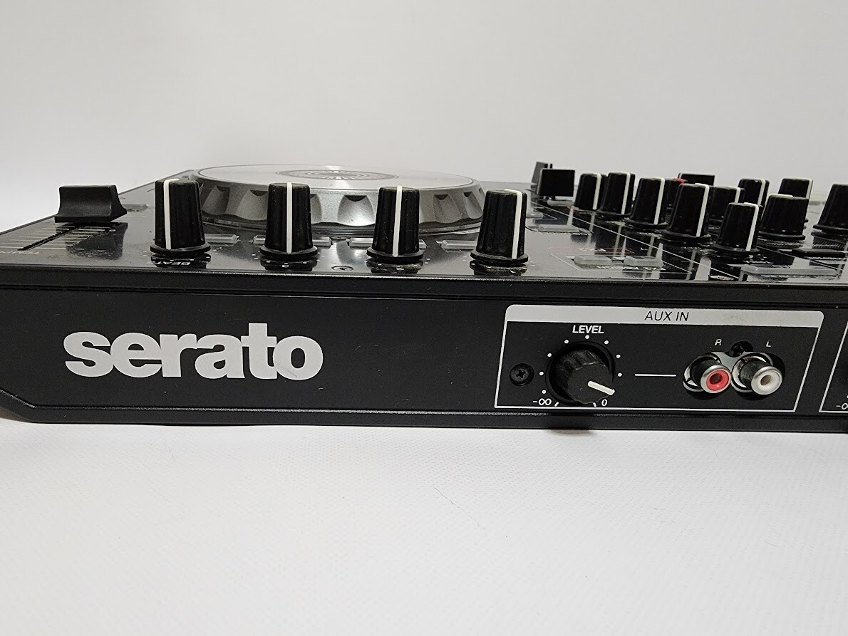 Pioneer DJ DDJ-SR Black DJ Controller Performance 2-Channel Serato