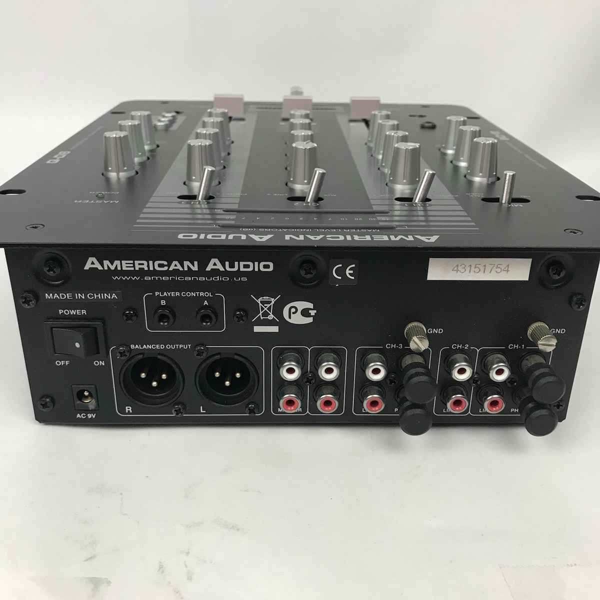 American Audio Q-D6 PreAmp Mixer W/ 2 Flex 100 MP3 CD Player