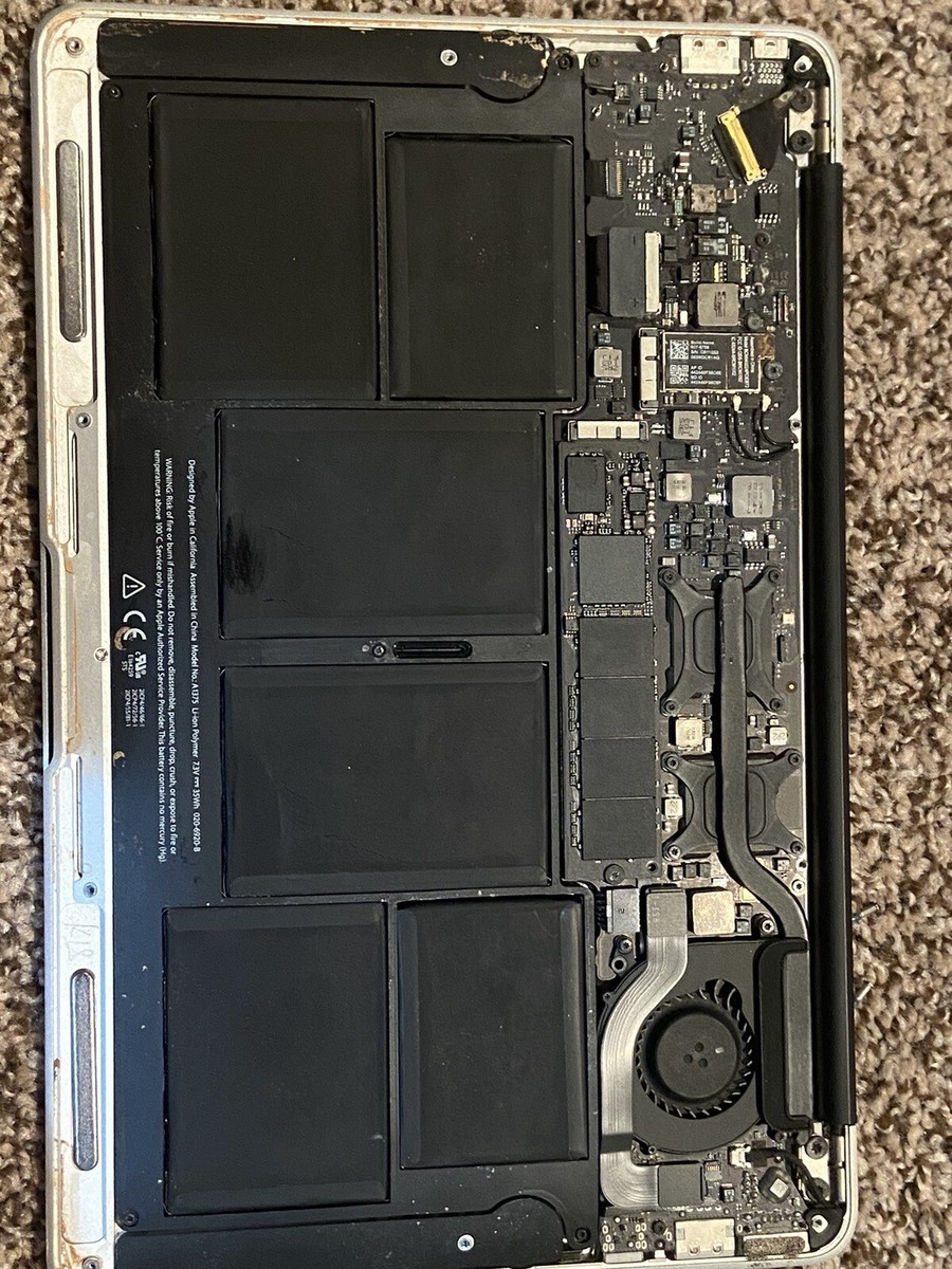 Apple MacBook Air 11 Late 2010 1.4 Core 2, 2GB, 64Gb SSD, Boots