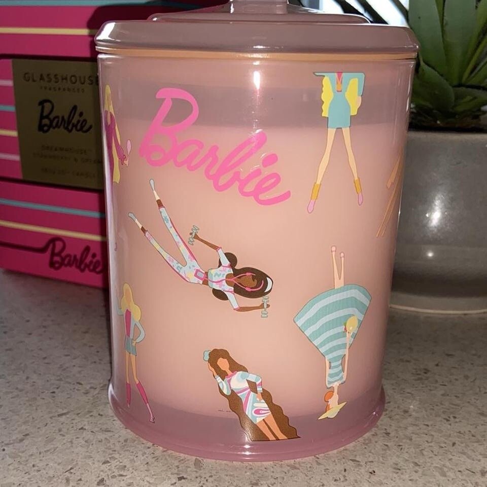 Barbie Mattel “Glasshouse Candle” Strawberry Dollbox Scent 380g