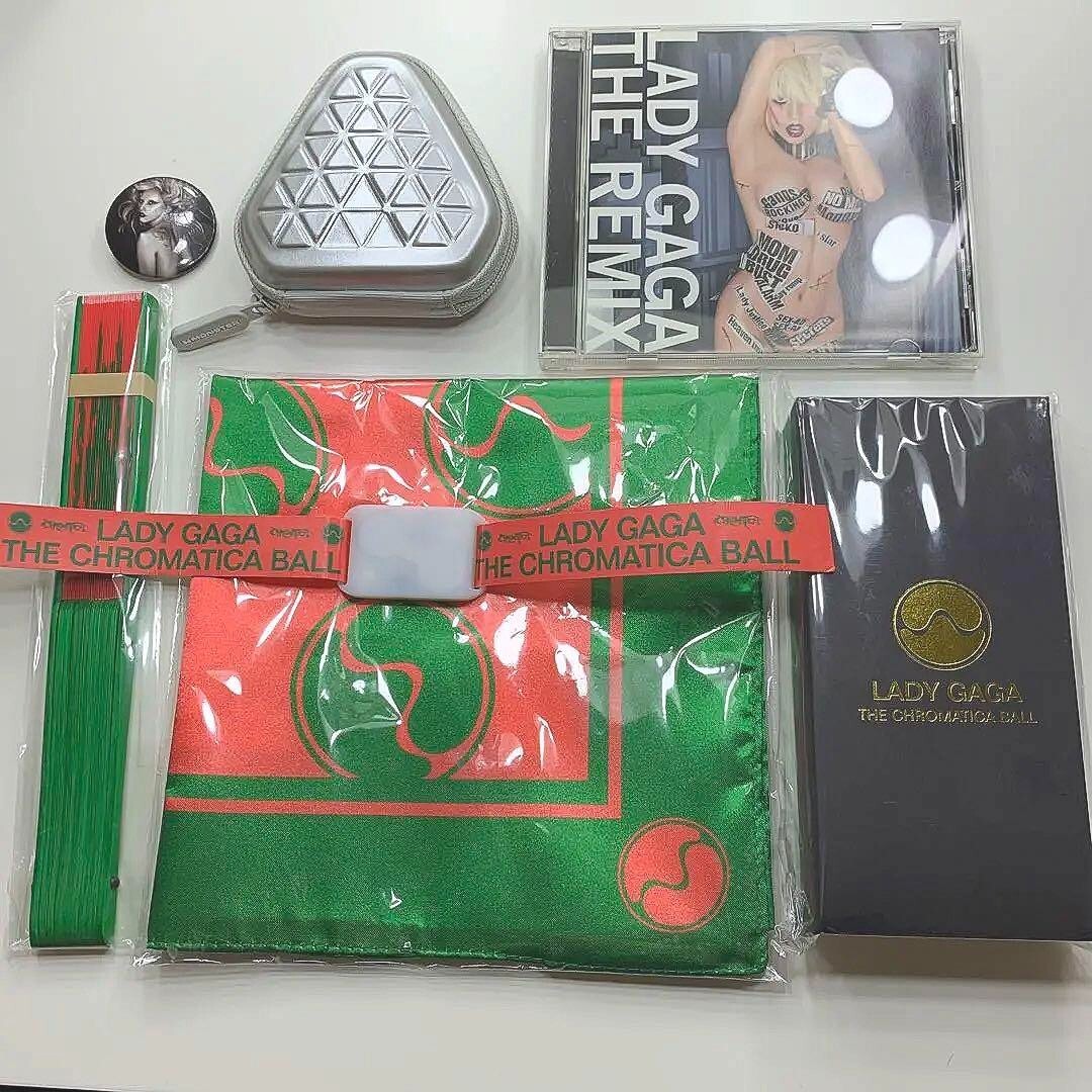 LADY GAGA VIPグッズ Lady Gaga Chromatica Ball VIP Merch 2022 Japan