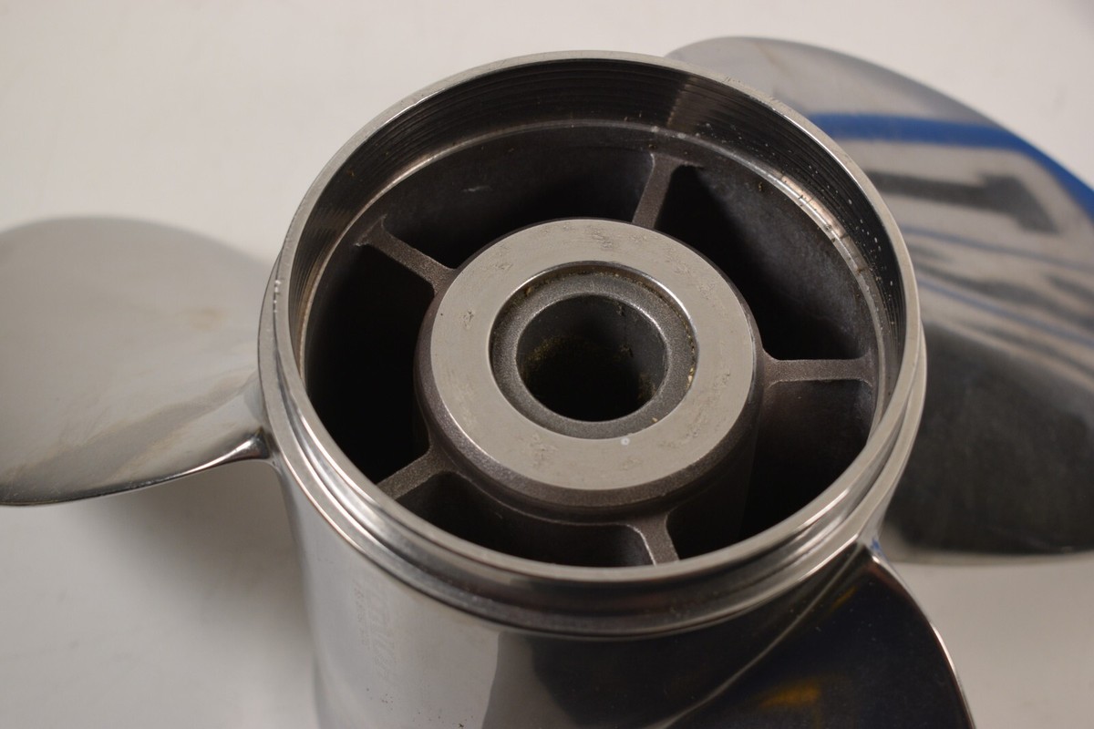 Re-Manufactured Honda 58333-ZY3-A18CL 15 1/4 Pitch RH SS Boat