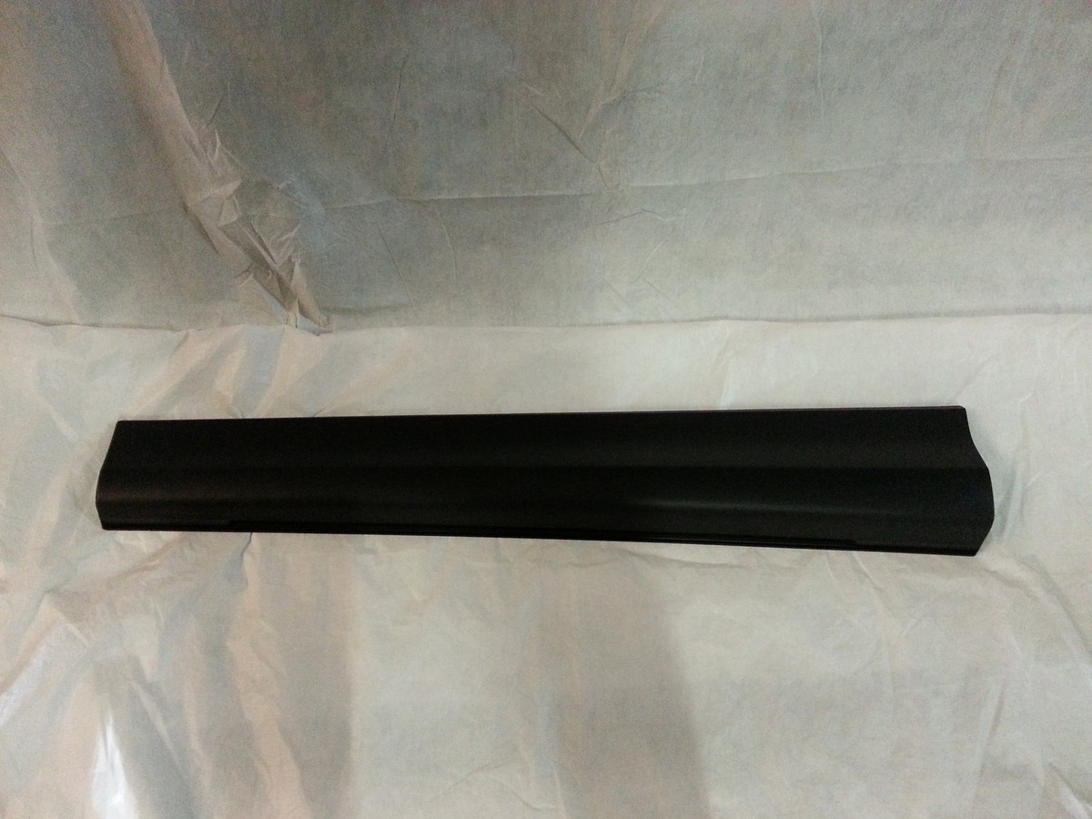 2013 2014 2015 2016 Mazda CX5 left front lower door molding oem