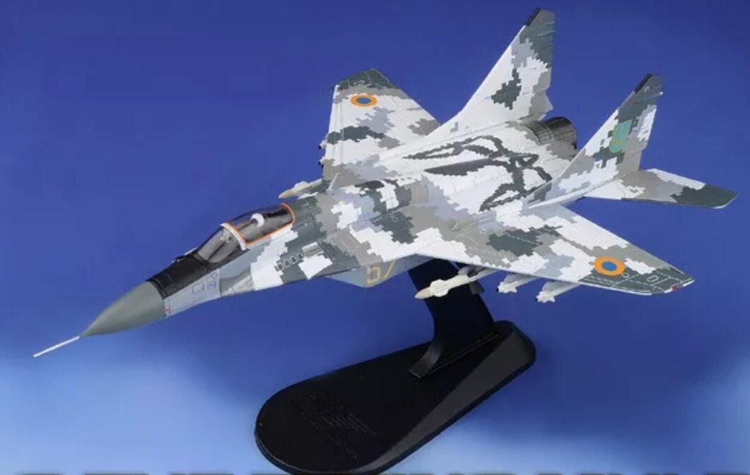 NEW HOBBY MASTER 1:72 scale MiG-29 9-13, 