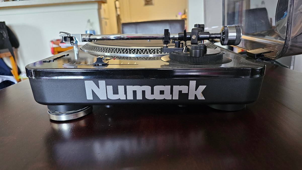 Numark TT-100 ベルトドライブターンテーブル カートリッジ付き 良品