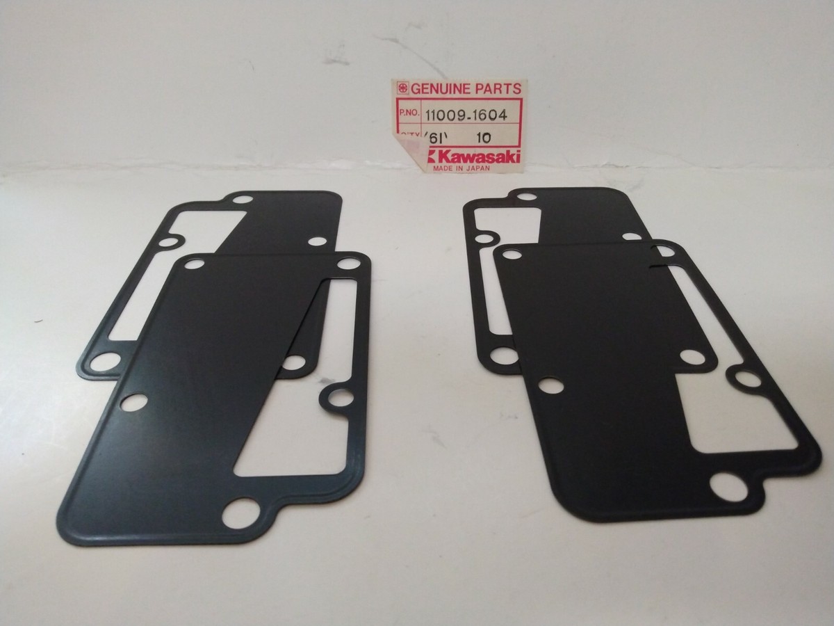 FOUR (4) NOS 1987 1988 1990 ZX750 Ninja BREATHER COVER GASKETS