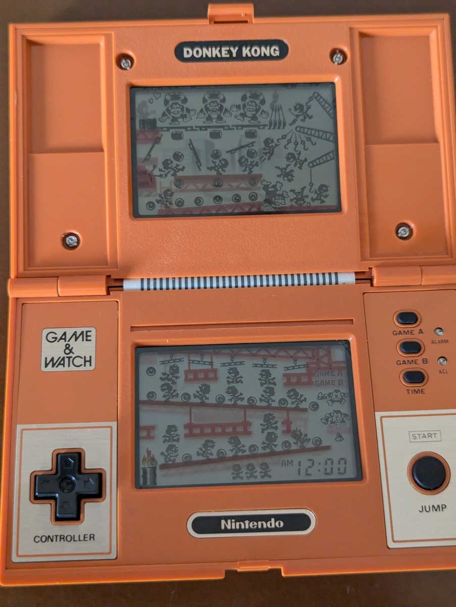 Nintendo Game & Watch Donkey Kong DK-52 Multi Screen 1982 Vintage