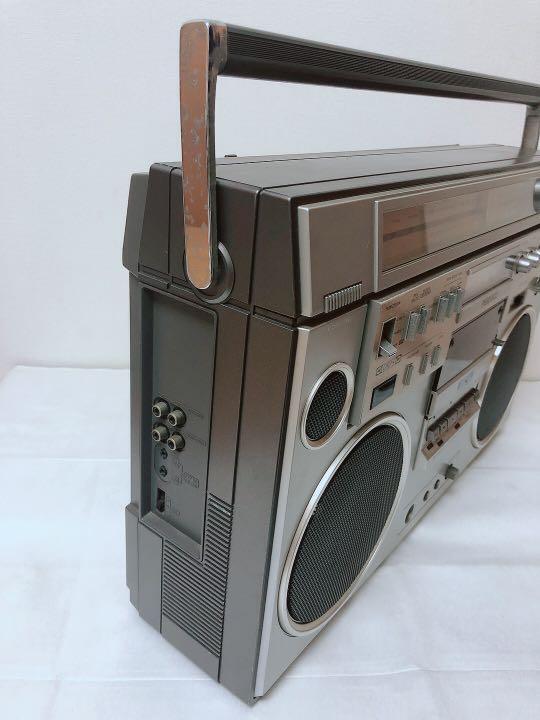 HITACHI TRK-8600RM Stereo Radio Cassette Recorder Silver Used