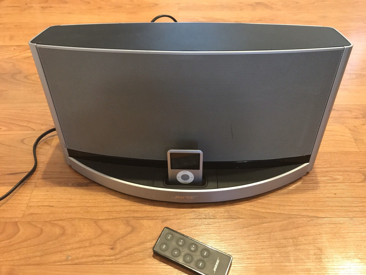 BOSE SoundDock 10 Speaker System For iPod And iPhone 4/4S Bose