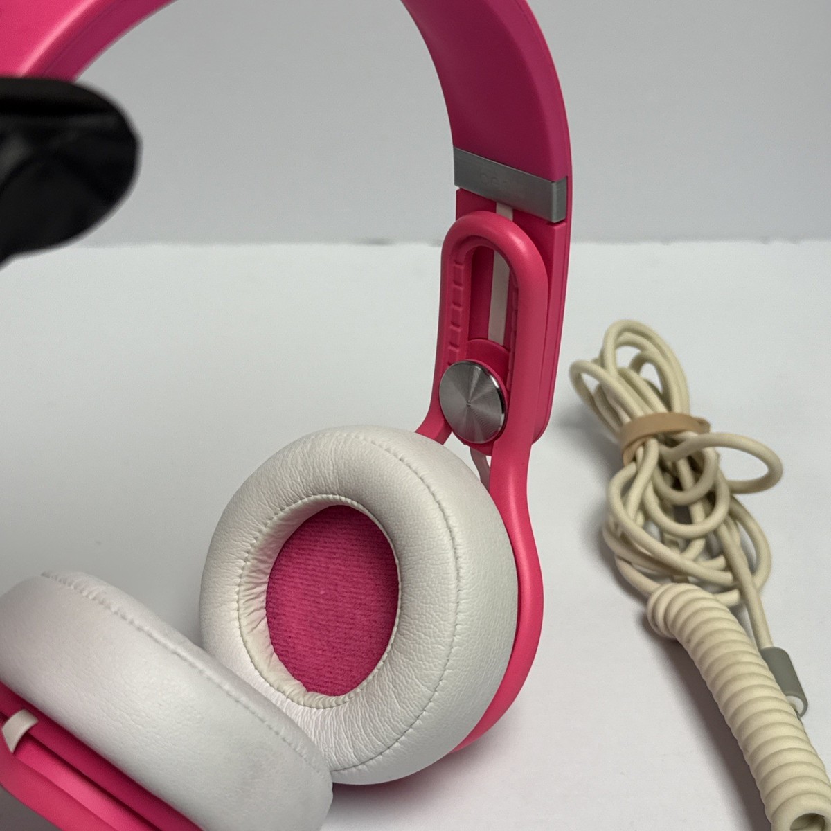 Beats by Dr. Dre MIXR Over the Head DJ Headphones - Pink (Tested