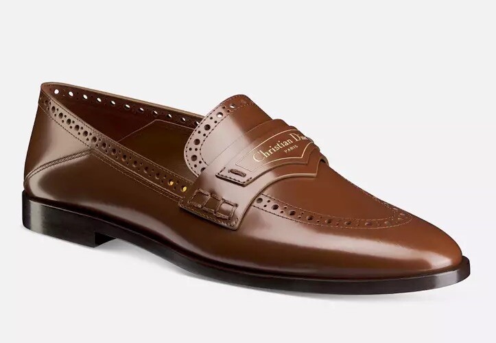 DIOR BOY LOAFER IN BROWN CALFSKIN. SIZE US 8.5 / FRA 38.5. MODEL