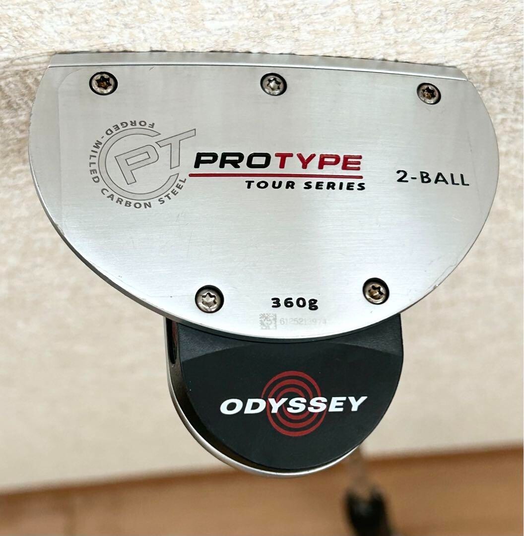 ODYSSEY PROTYPE TOUR SERIES 2BALL 33in Putter RH With Head Cover