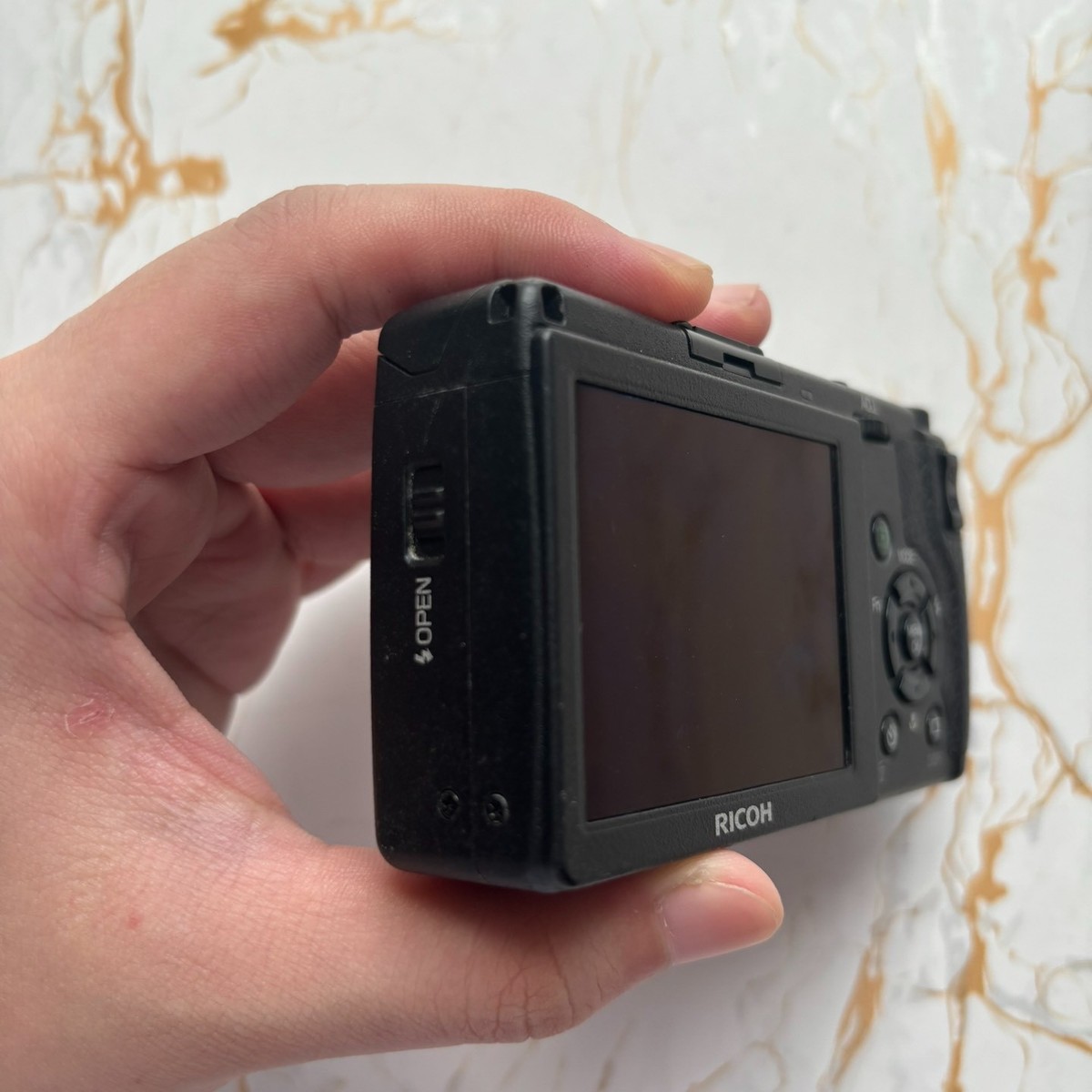 Ricoh GR Digital II GRD2 Compact Self Timer Digital Camera with