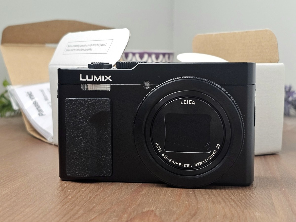 NIB Panasonic LUMIX ZS99 Point and Shoot Compact Camera for Travel