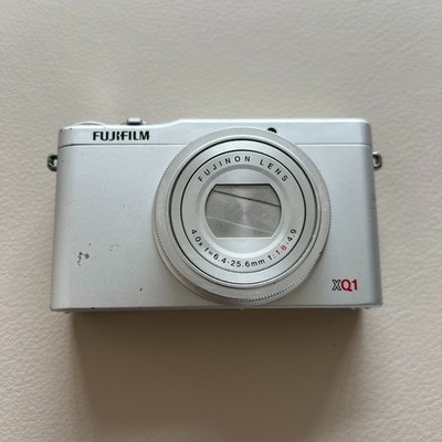 FUJIFILM XQ1 Digital Camera 12.0 MP 4x Optical Zoom with