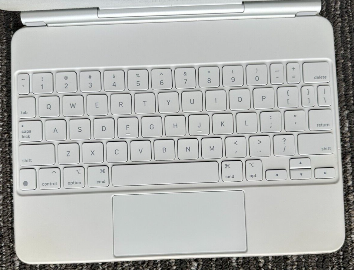 Magic Keyboard iPad Pro 11インチ 純正品 ホワイト Magic Keyboard