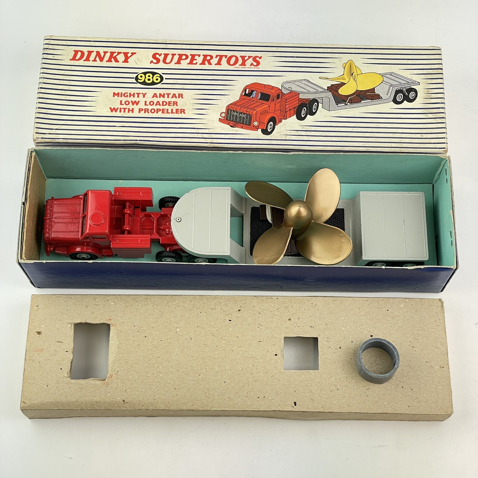 Dinky 986, Antar Low Loader With Propeller - Free Price Guide & Review