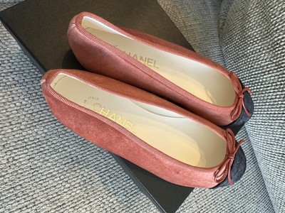 size 37.5EU NEW CHANEL 24A Dark Pink Velvet Cap Toe Ballerina