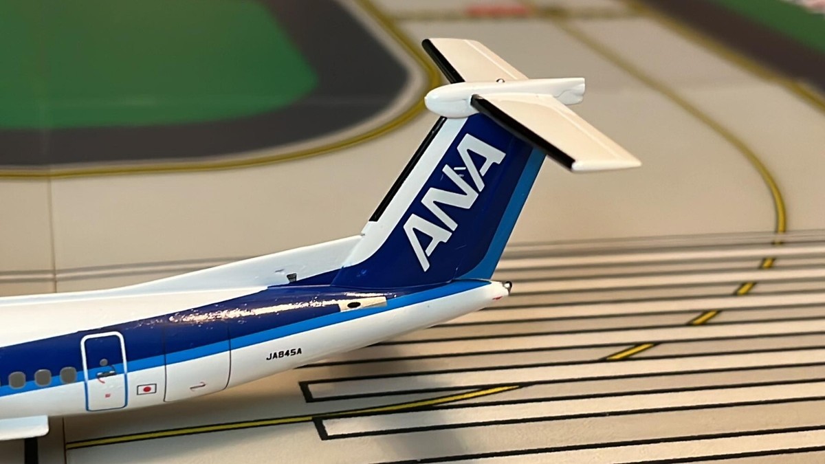 ANA Trading All Nippon Bombardier DHC-8-Q400 Current Color Diecast