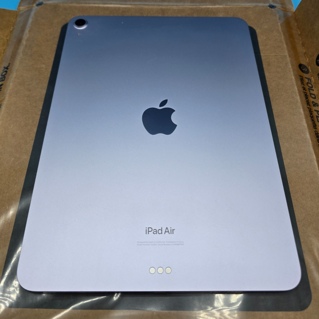 Apple iPad Air 11 inch (M2) 128GB Retina Display Wifi Purple *Re