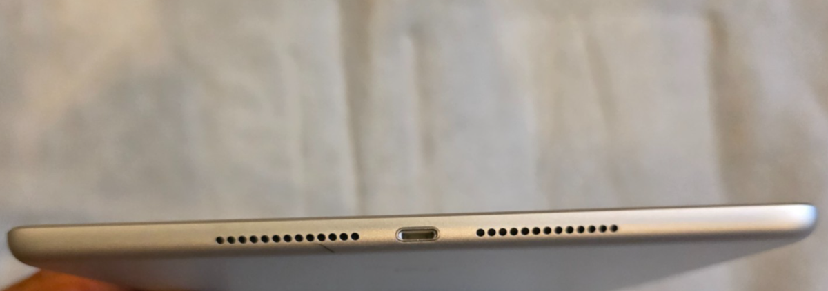 Apple iPad A2197 7th Gen 10.2