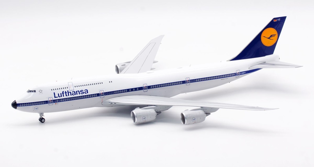 SQ Wings 1:200 Lufthansa Airlines Boeing Diecast Aircraft Jet