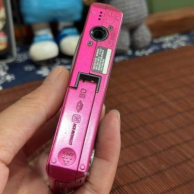 Sony Cyber-shot DSC-W610 14.1MP Digital Camera with 4x Optical