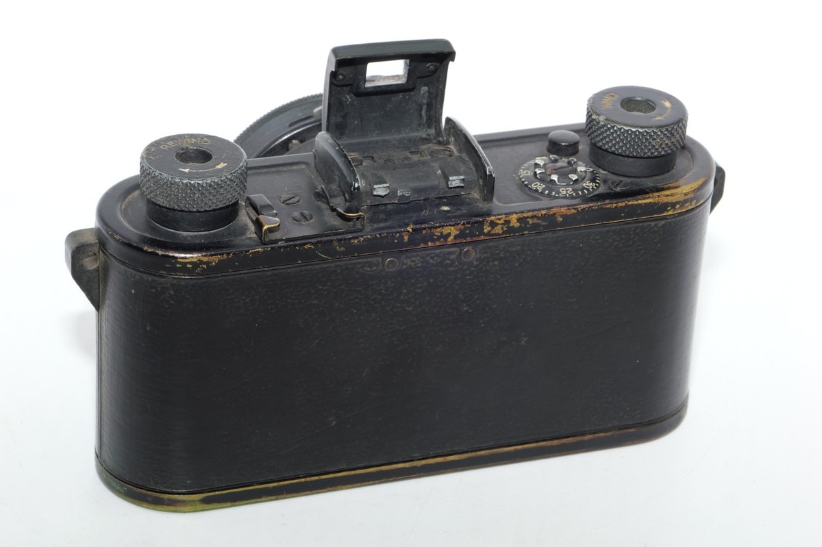 Kodak 35 PH324 WWII Military Camera in Black Finish. Display