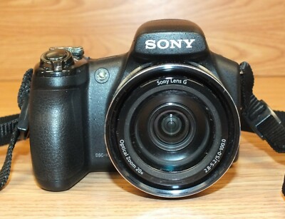 Genuine Sony CyberShot (DSC-HX1) Exmor Digital Camera With 3