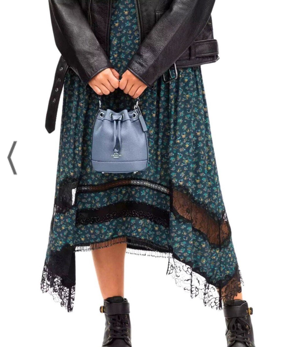 バッグ COACH Dempsey Drawstring Bucket 15 COACH Dempsey Drawstring