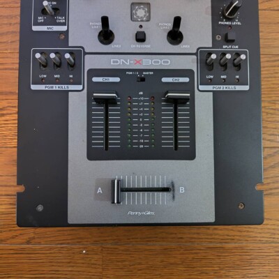 Denon DN-X300 DJ Mixer / Professional 2-Channel Confirmed