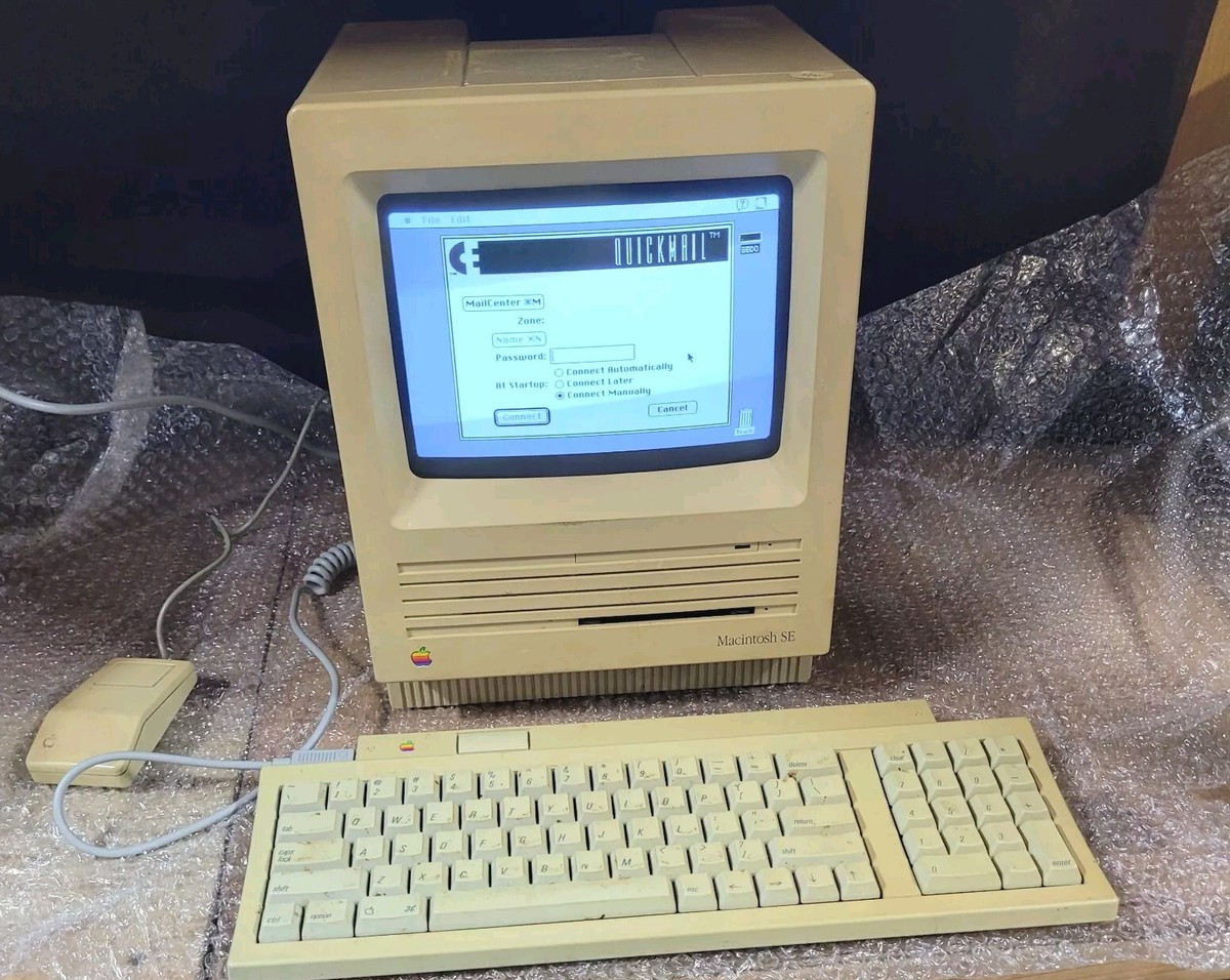 Vintage Apple Macintosh SE Computer - Works! Includes Mouse And