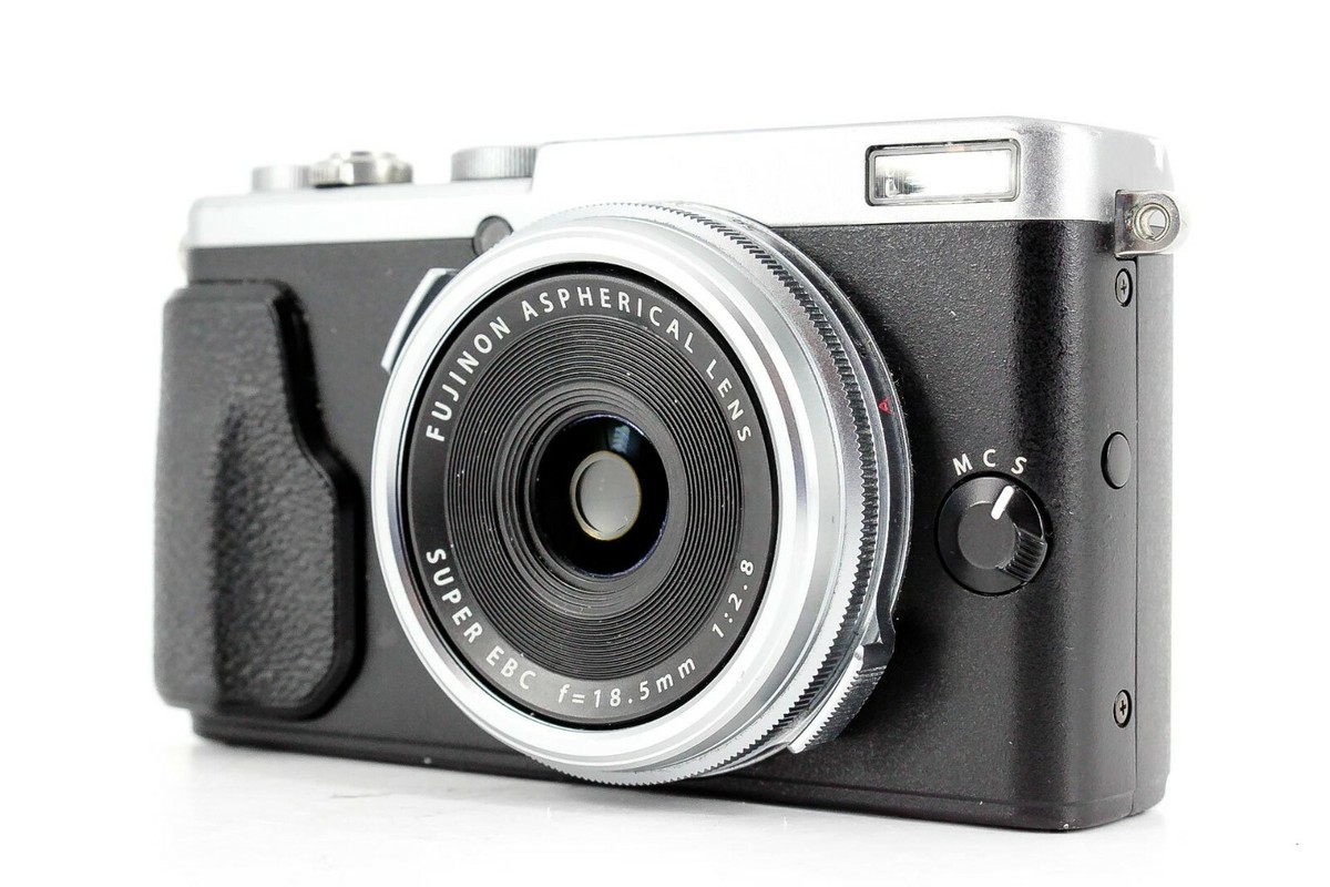 Fujifilm X70 16.3 MP Digital Camera - Silver | eBay