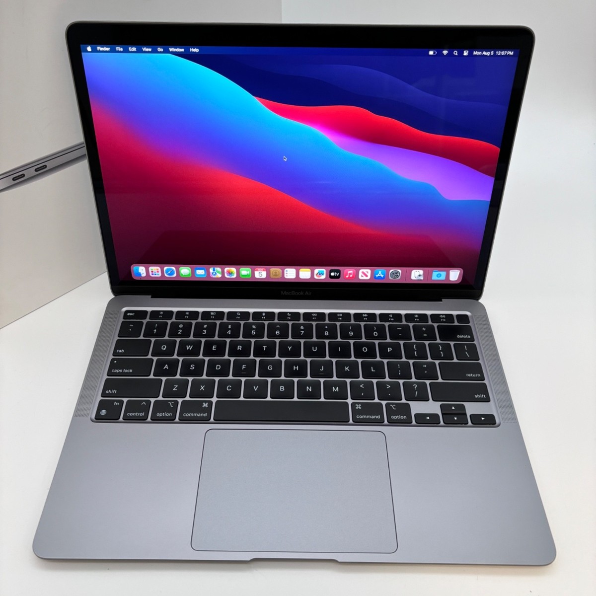 Apple MacBook Air 13 M1 Chip 7CGPU 3.2 2020 16GB 1TB Space Gray