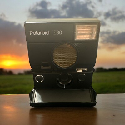 Polaroid 690 Point & Shoot Instant Film Camera from Japan. Tested