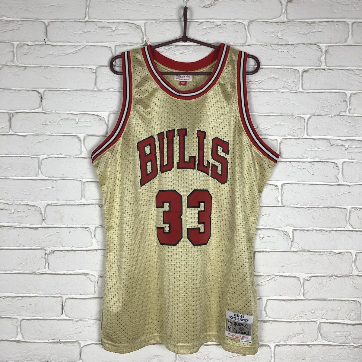 Chicago Bulls #33 Scottie Pippen Mitchell & Ness Gold Jersey NBA