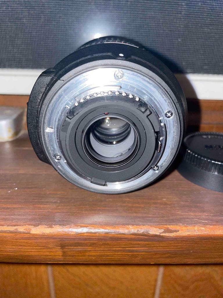 Nikon AF-S DX VR Zoom Nikkor 18-200mm F3.5-5.6G IF-ED Lens w/box