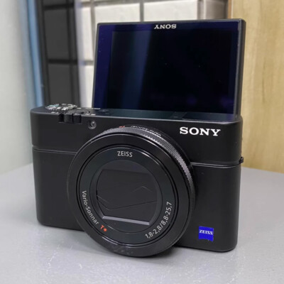 Sony Cyber-shot DSC-RX100M4 RX100 IV 20.1MP 2.9 Optical Zoom