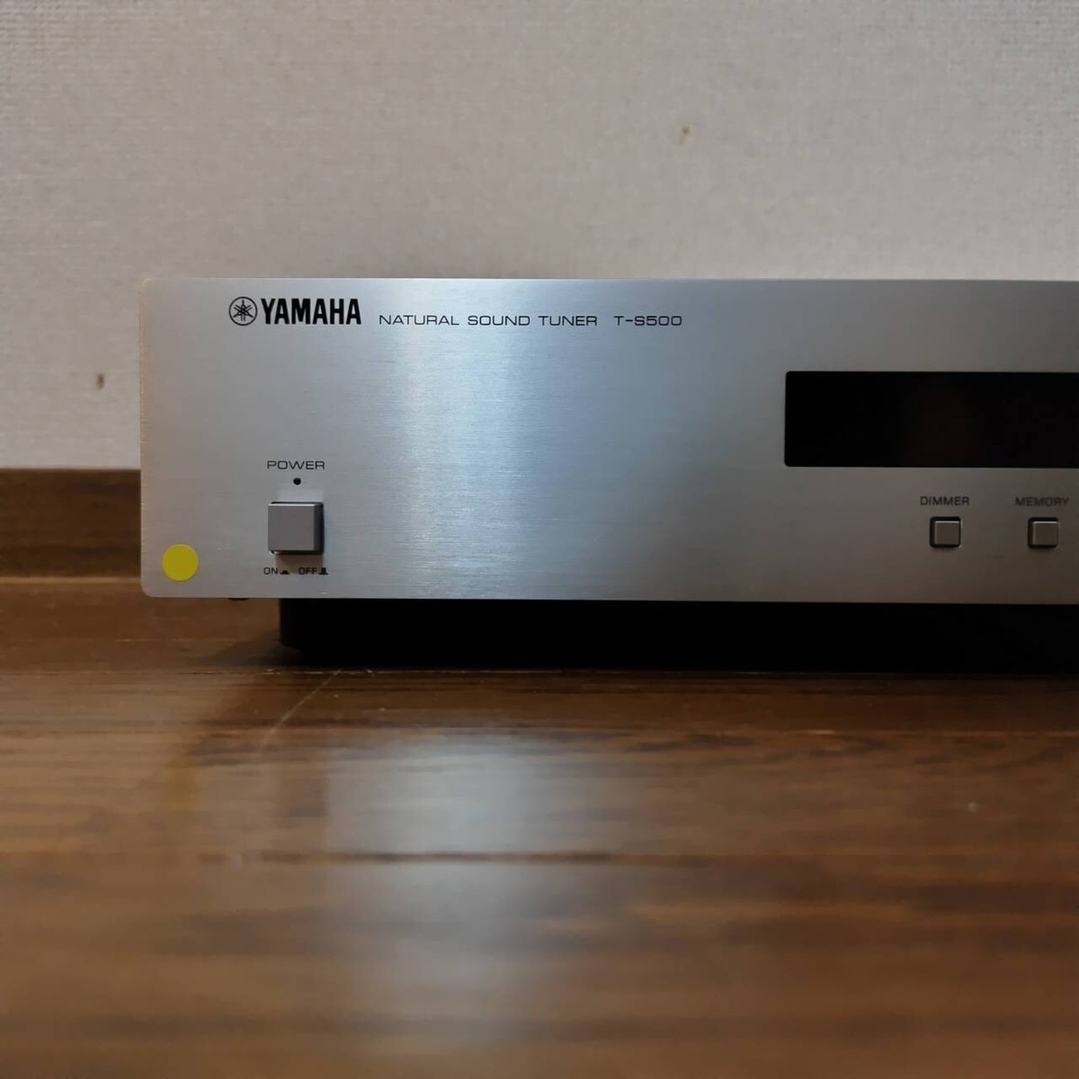 Yamaha T-S500 AM/FM Stereo Tuner Beautiful styling Confirmed