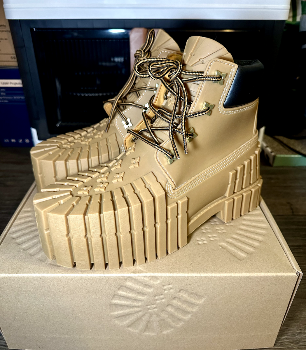 MSCHF 2x4 Boots Mens Size 10 Camel SOLD OUT VERY LIMITED Spike Lee