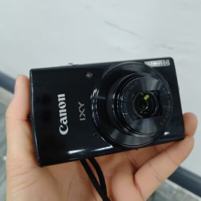 Canon IXY 210 Black 20.0MP 8x Zoom Compact Digital Camera -85% New