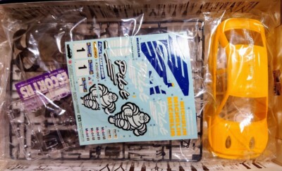 Tamiya 1/24 MICHELIN Pilot Ford Escort RS Cosworth Plastic Model