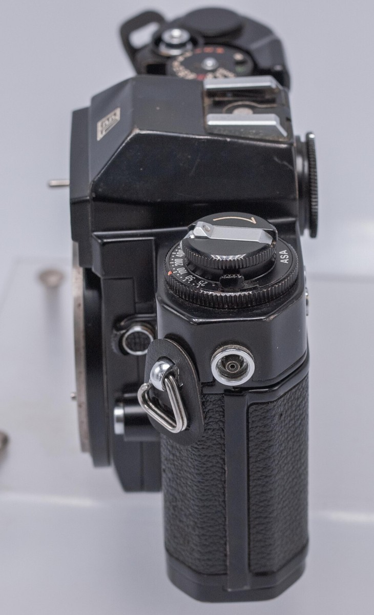 Nikon Nikomat (Nikkormat) EL W ELW Black 35mm Film SLR Camera Body