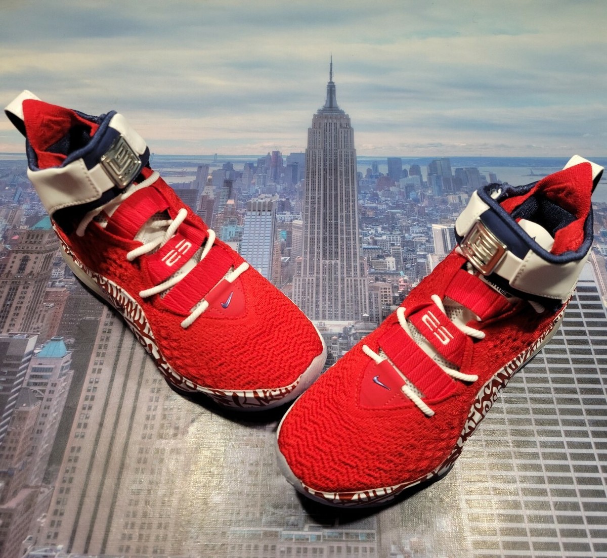 Nike LeBron XVII 17 FP LeBron 4 Red Graffiti Mens Size 3.5 CT6047